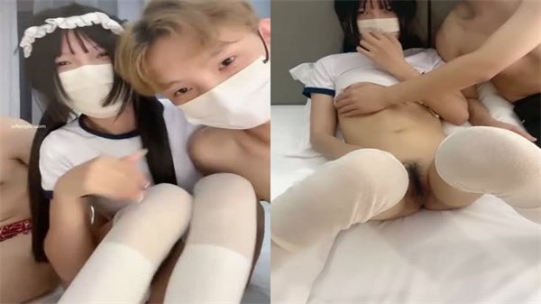 白丝运动服小骚货让两个狼友轮流玩弄爆操骚逼_.