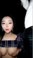 巨乳气质直播主妖媚女王狐狸精半夜野外发车在小开家的废弃厂房开干