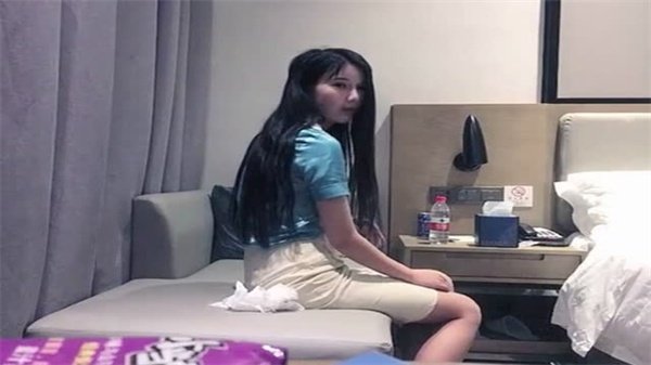 太子探花南航空姐蜜臀长腿豪乳立马把人欲望搞起