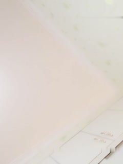 Una chica guapa con grandes pechos [Peach's Honey] se masturba con accesorios de baño y su seductor y tierno coño rosado es empujado por un gran consolador negro. Es muy tentador. Si te gusta, no te lo pierdas.